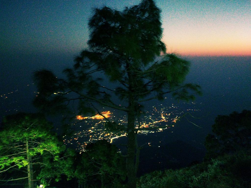 prakashh_khadka's tweet photo. Night View of Katra, Jammu seen after reaching 6700 ft of Vaisho Devi Hills #hikingthehillsofjammu #calmandbeautiful #India https://t.co/MPzAb2w7Ul