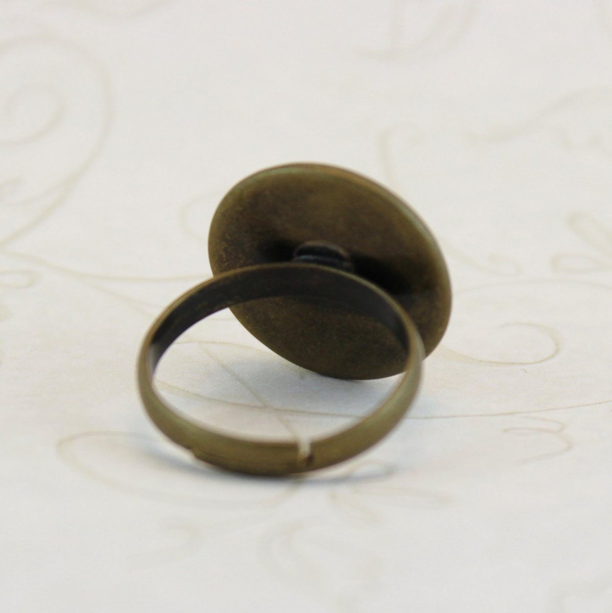 monalaina's tweet photo. Cat Ring, Kitten Jewelry, Adjustable Ring, Antique Bronze, Gift for her, H⦠https://t.co/BeulYzbXmi #etsy #KittyRing https://t.co/rs4OAv5NSV