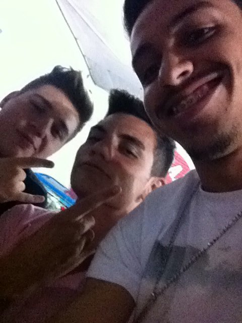 jhojholl's tweet photo. Meninos da vila #Estilera #Bebados 👊 @Arcejaojao @luizggiacomini https://t.co/RwlHsarBY5