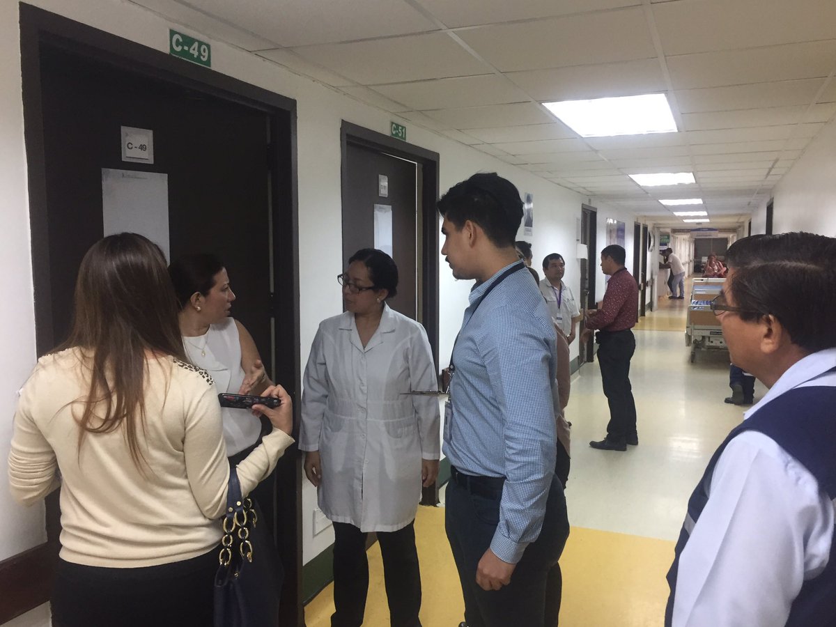 YulletErazo's tweet photo. Visita d sorpresa nocturna en el @IESSHTMC habitación por habitación, verificando q tengan atención d "Calidad y Calidez" nuestros pacientes https://t.co/FY4ug3w7Ae