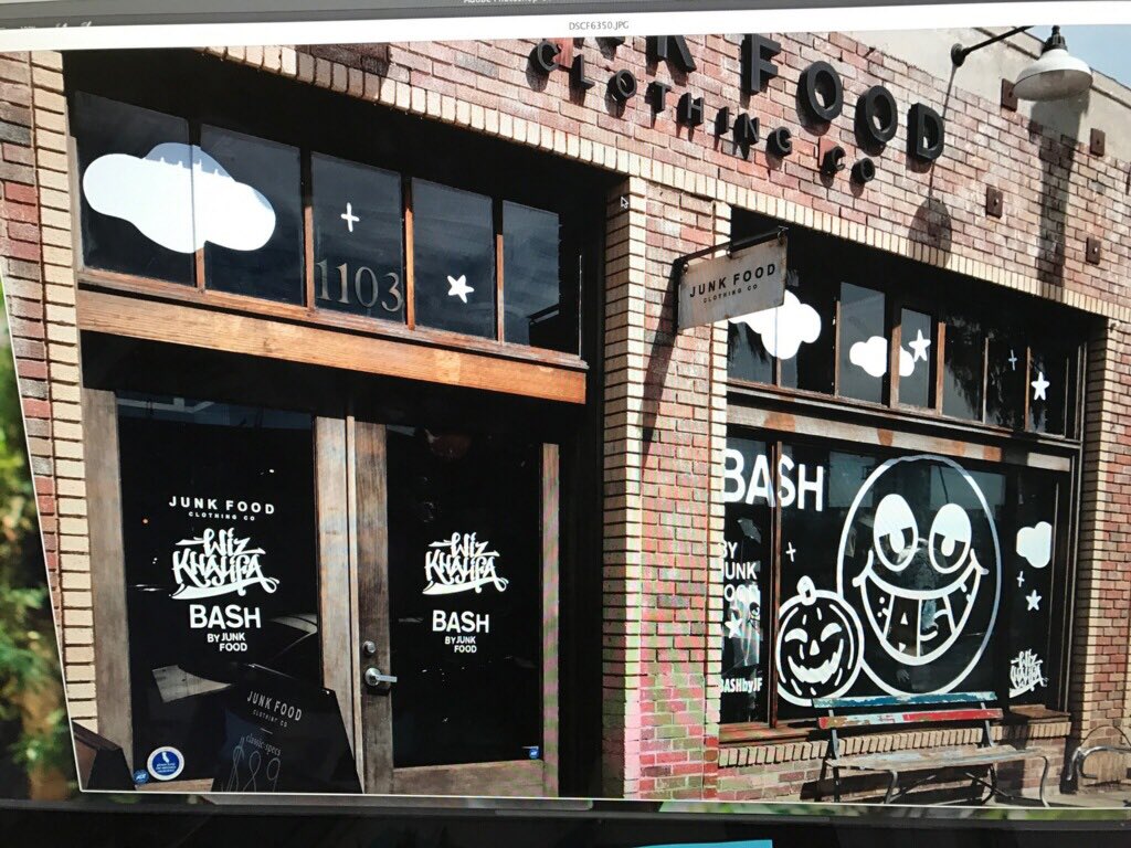 wizkhalifa's tweet image. If your in La go checc out the pop up. If not, order online.