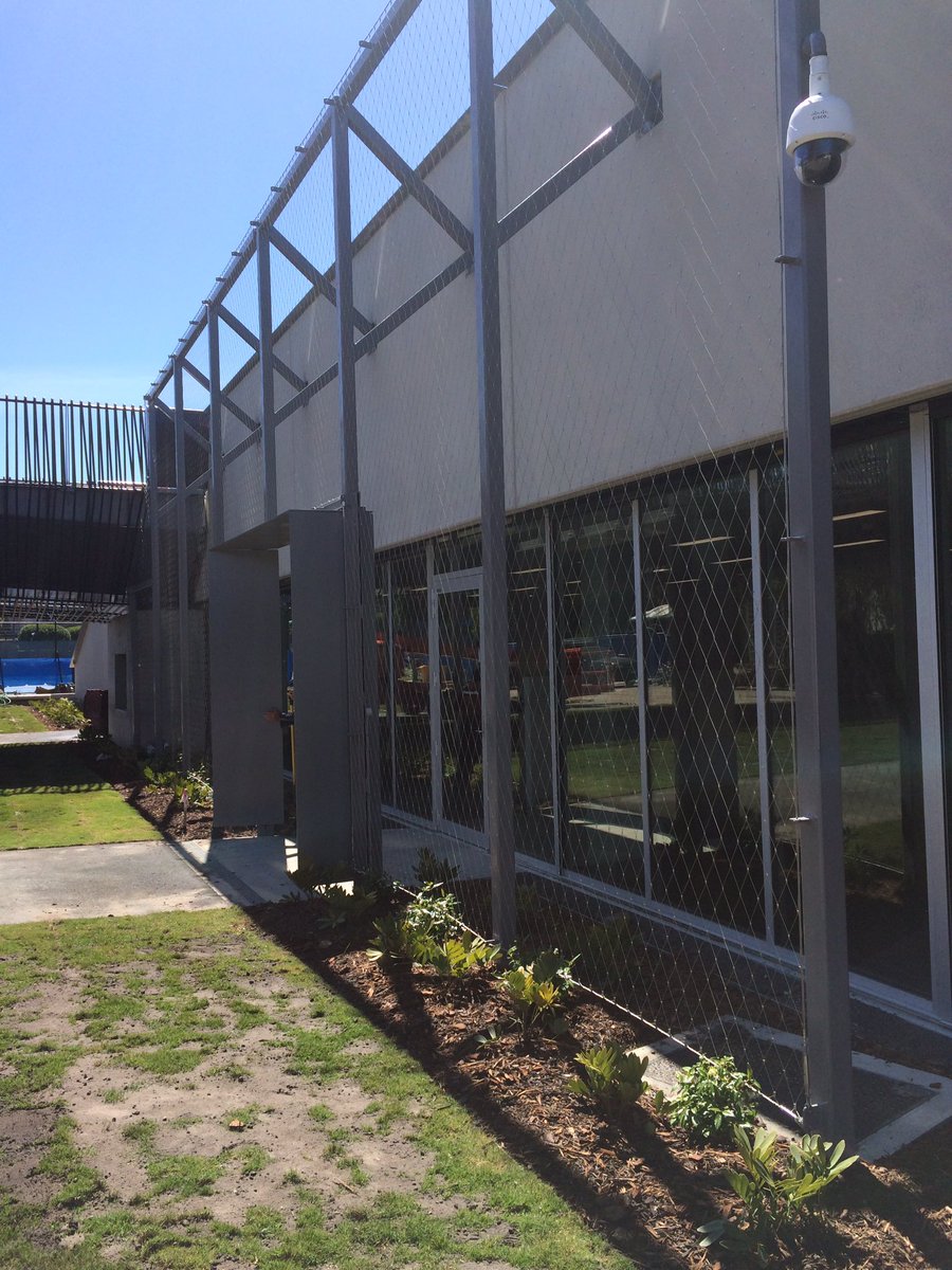 grantcramer's tweet photo. Another job with #webnetmesh #tensile melbourne tennis centre ! #fitzgeraldconstruction https://t.co/UUkDIYG21t