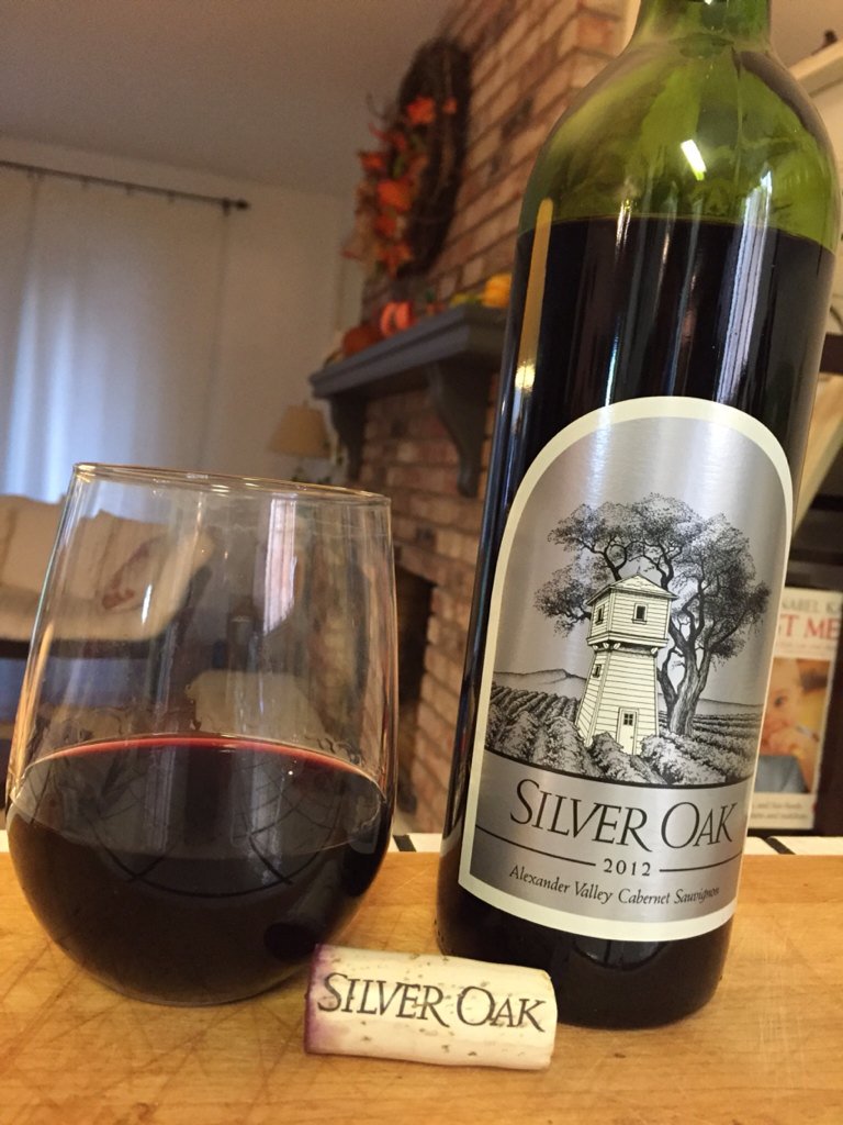 Wednesday night just got more fun <a href="/SilverOak/">Silver Oak</a> #yum #wine #WineWednesday