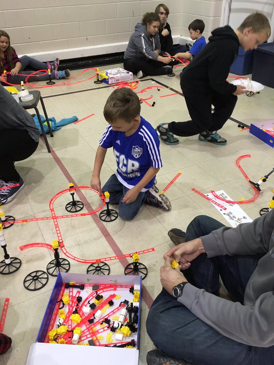 NagelKari's tweet photo. Thanks @Ali_Foote and #EFKRegina for bringing your #stem based activities to the @ruthmbuckschool SCC Family Night. #myboyshadablast #nextyr https://t.co/ELgGaa1UMU