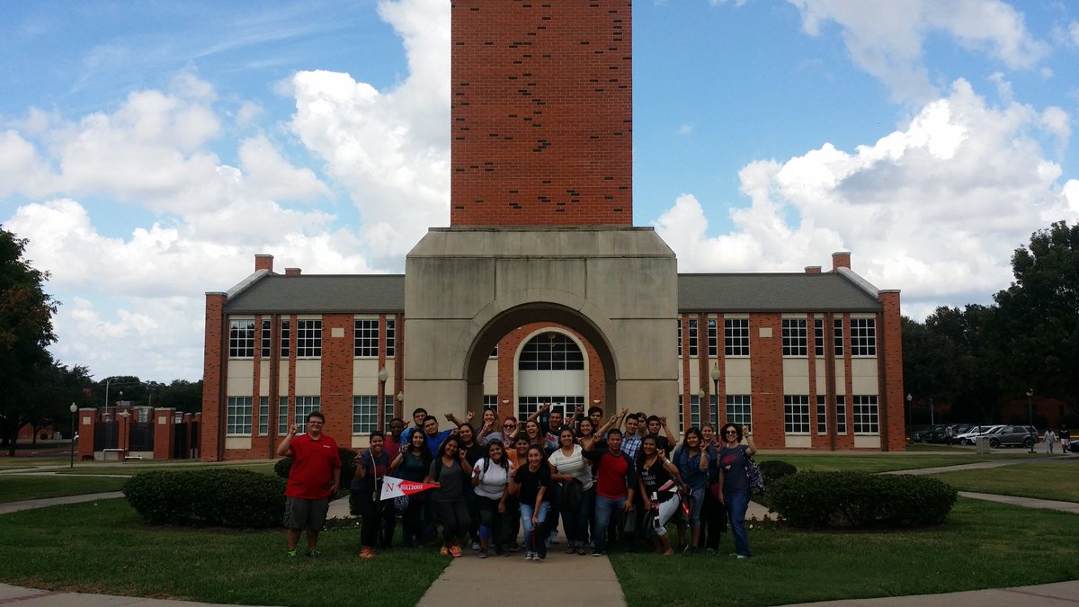 NavarroRecruit's tweet photo. Thanks for visiting us today, Carter - Riverside High School! #NavarroCollege #NCRecruiting #GoDawgs https://t.co/dJ17fiIrCw