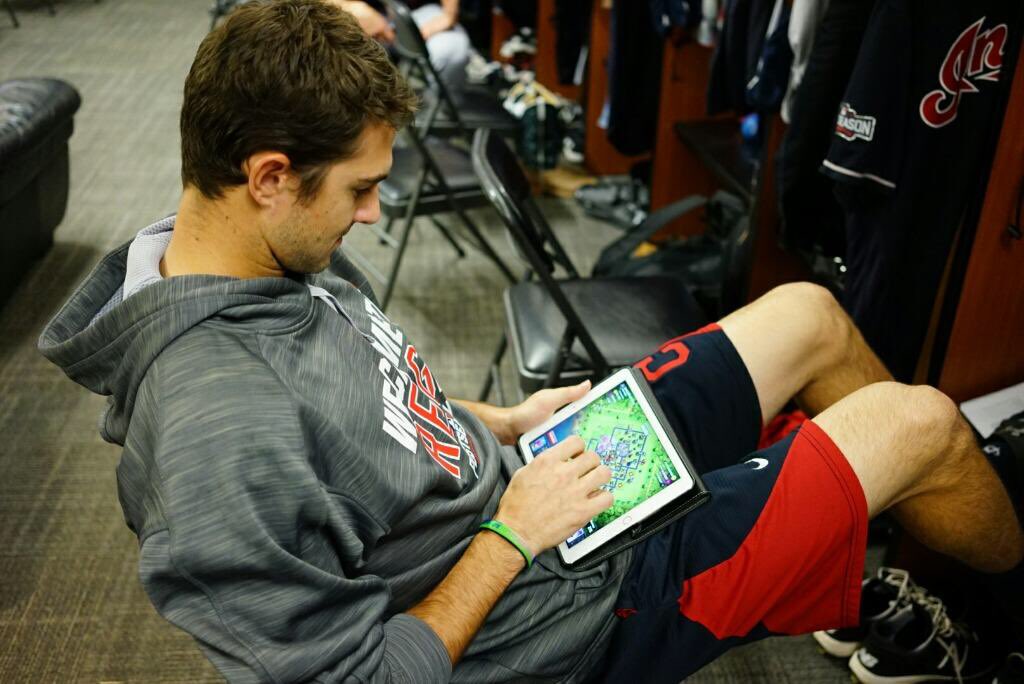 CleGuardians's tweet image. Shortly before the biggest start of his life, we caught this moment: 

Ryan very calmly playing his favorite video game. #RallyTogether