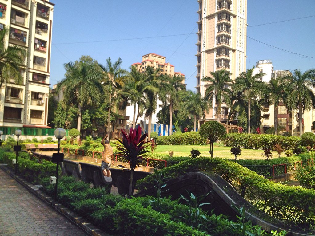 MaladInfo's tweet photo. Beautiful morning for a walk in the park! Sai Baba park at Evershine Nagar, #Malad #Mumbai. https://t.co/RPJCB8jkKX