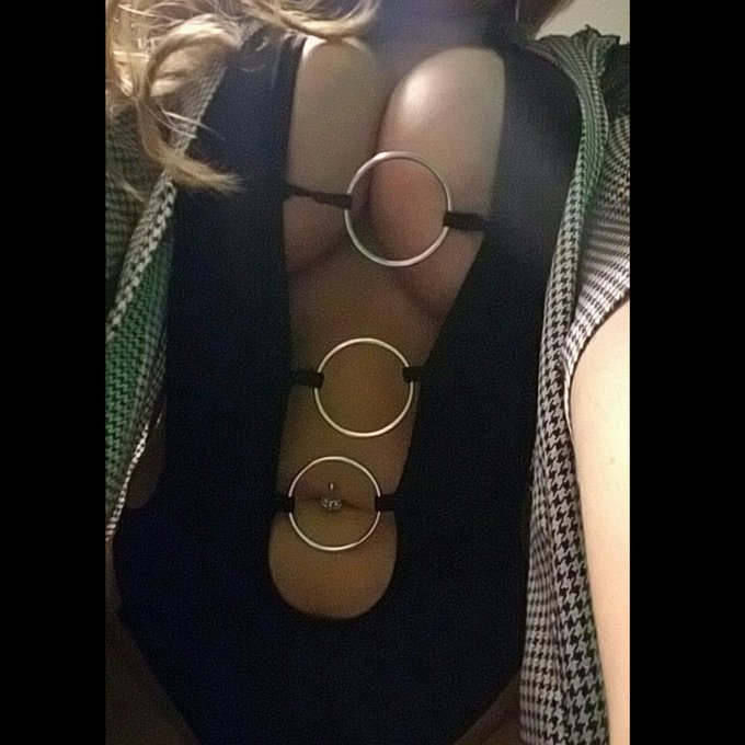 One piece body suits 👌😘 https://t.co/PONmOKzCQL<a href="/tag/nikkibellaposetuesday"class="tags"><span>#nikkibellaposetuesday</span></a>