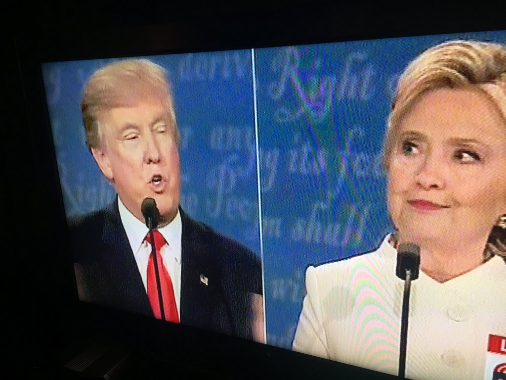 beppesevergnini's tweet photo. Accetterà il risultato delle elezioni? «Lo dirò a suo tempo». Trump e la democrazia come Bill Clinton e la castità: incompatibili. @Corriere https://t.co/cfaNdQdM6p