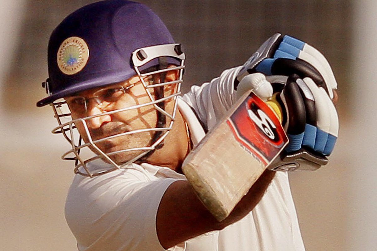 AnirudhChaudhry's tweet photo. Bowlers ka khauf, twitter ka swaad aur commentary ki aag.. naam to suna hoga, Virender Sehwag #HappyBirthdayViru @virendersehwag https://t.co/kbRLAc0n3u