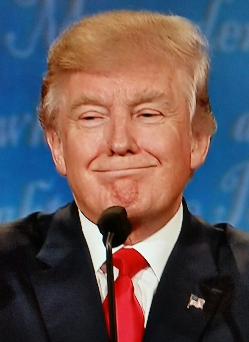 mmpadellan's tweet photo. When ur trying to smile, but all u wanna do is get off the stage, have a good cry, and do some more lines. #debatenight https://t.co/cLW57YyWtZ