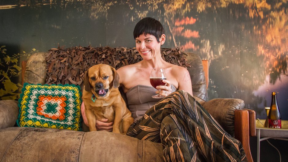 JessHinchy's tweet photo. "It's fermentation … it's not a discourse." Meet the women making their mark on the craft beer scene https://t.co/21rWb79NYA https://t.co/JI9G1IeenI
