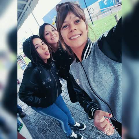 NaraaPiola's tweet photo. Amigas ♡ https://t.co/H74v4x1pbw