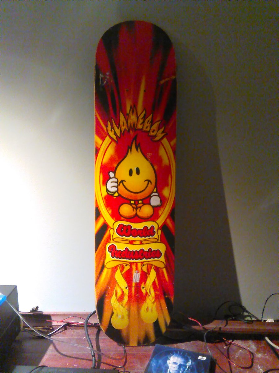 spinner_jerome's tweet photo. Stopped by a friend's and saw this: #WorldIndustries #flameboy skateboard...#SteveRocco #90s https://t.co/onh8M79QaF