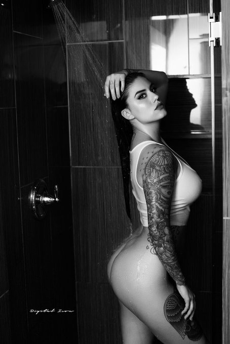 Photo by @Digital_Icon https://t.co/7vf17YbOMi<a class="tags" target="_blank" title="On Twitter" href="/?out=eyJ0eXAiOiJKV1QiLCJhbGciOiJIUzUxMiJ9.eyJpYXQiOjE3MjA3NTUyMjgsImlzcyI6InR3cG9ybnN0YXJzLmNvbSIsIm5iZiI6MTcyMDc1NTIyOCwiZXhwIjoxNzUyMjkxMjI4LCJyZWRpcmVjdF91cmwiOiJodHRwczovL3R3aXR0ZXIuY29tL0RpZ2l0YWxfSWNvbiJ9._13wFQXFGvvCkqrPbH_BJ-jsskxMtmsRlipj2uceMmkoh1zEgCS4XUapYzCfCUnnpjj4D8GQtnTR3Vpa2RpJwQ">@Digital_Icon</a><a href="/tag/dadjokes"class="tags"><span>#dadjokes</span></a>