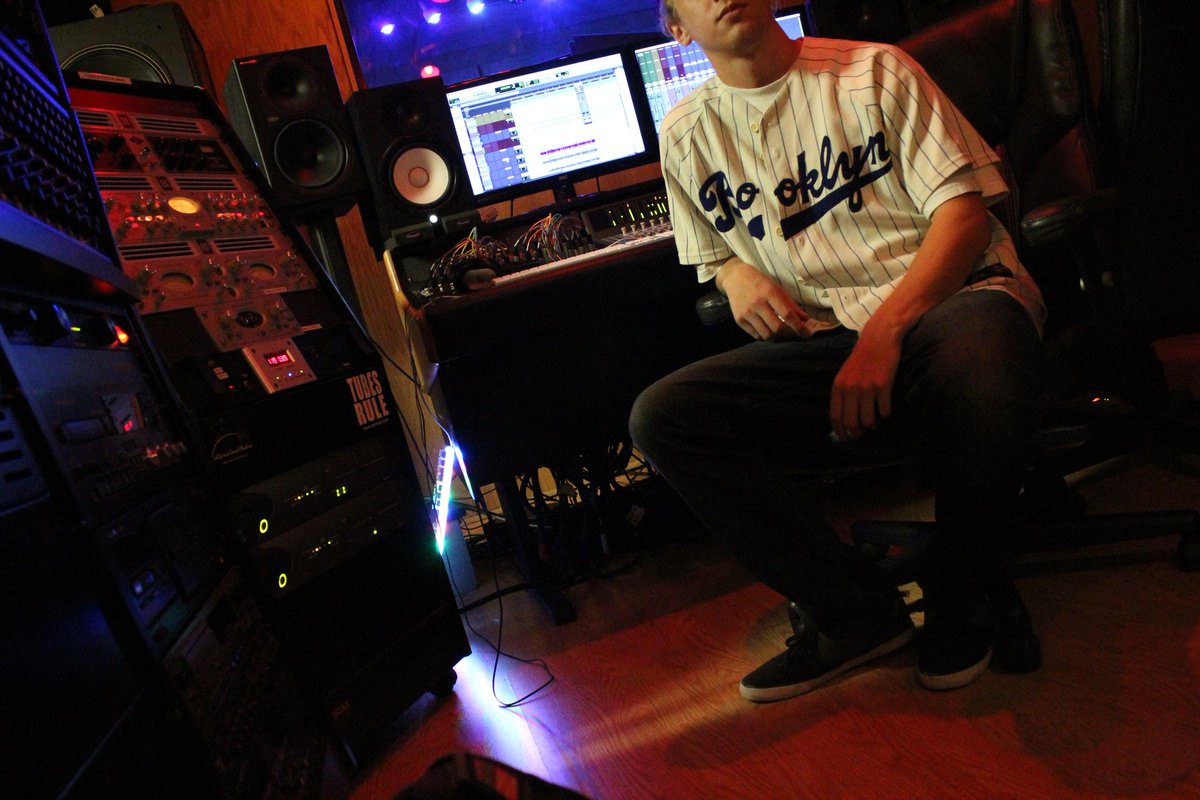 ESnBProductions's tweet image. Tough night, @Dodgers we&apos;re still headed to the World Series! #losangeles #dodgers #musicproducer #audioengineer #songwriter #socal #ilovela