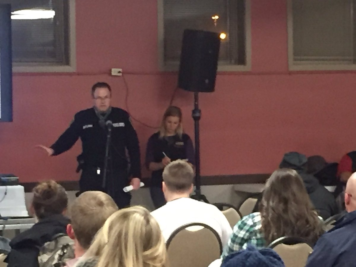 RoxanaNielStew's tweet photo. Safety talk at #RDPIT. Volunteers are now out enumerating! https://t.co/7SvzNOrBJp