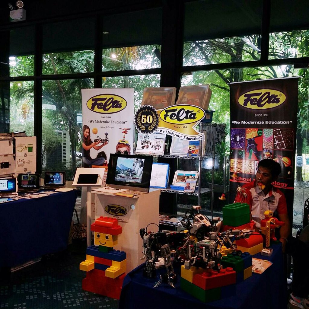 DesignWeekPH's tweet image. Felta brings several Philippine Robotics Team&apos;s award-winning robots, and interactive activities to the Creative Marketplace. #DesignWeekPH