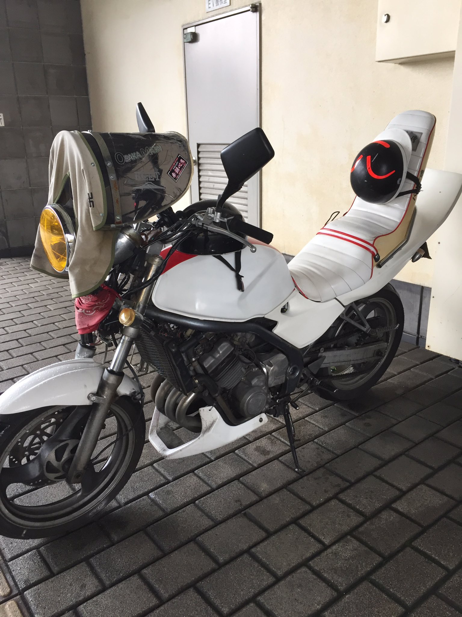 バリオス1型 タンク ZR250A 燃料タンク