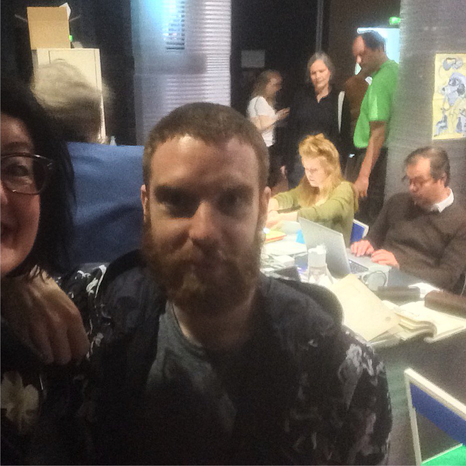 What_we_share's tweet photo. Im Atelier des Pavillon wird eine neue #Parade geschaffen. Schöne Grüße von Brecht Vandenbroucke! #thisiswhatweshare #fbm16 https://t.co/CYW1GOpo9g