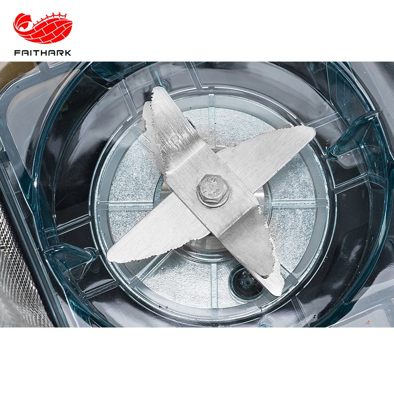 Large capacity blender #blender #faithark #kitchen #equipment #food #fresh #fruit #freshfruit #machine #juiceblender #smoothieblender