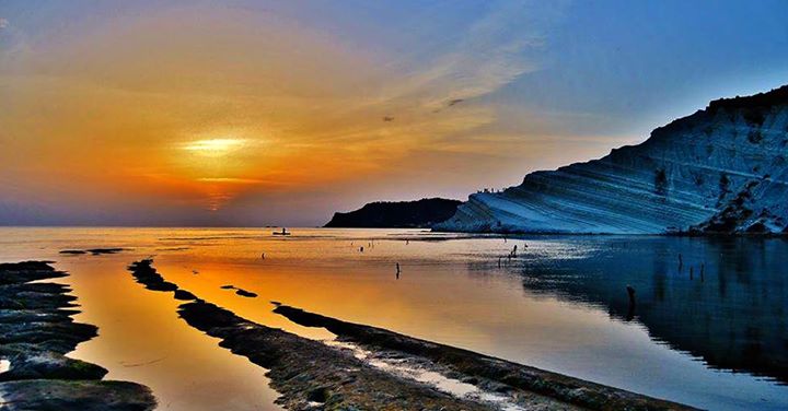 blogsicilia's tweet photo. #blogsicilia I colori della Scala dei Turchi al tramonto. https://t.co/z2AM4fNdQ1