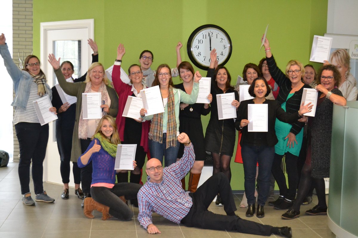 public_support's tweet photo. Trots op 15 Top- en Youngsupporters met het internationaal gewaardeerde #P3O Foundation certificaat. Toppers in de #projectondersteuning! https://t.co/DmjipFXF81