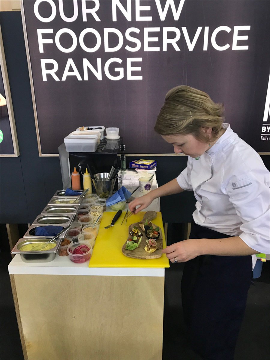 CookedCutsIRL's tweet photo. Last day at @sial_paris - thanks for stopping by and making it one of our best shows yet @Bordbia @OriginGreen #SIALParis #SIAL2016 #SIAL https://t.co/viG9ibFfLg