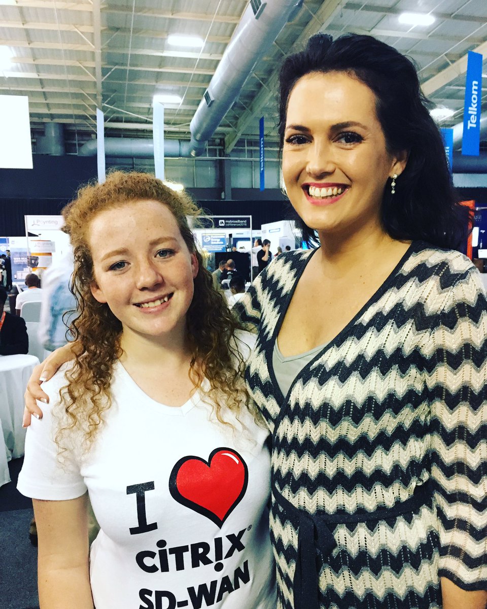 LaurasWorldza's tweet photo. Awesome day to be at the #mybroadbandconference2016 with the lovely promo team from #CitrixSA #LaurasWorld #sdwan #netscaler https://t.co/gl2rrBNpzw