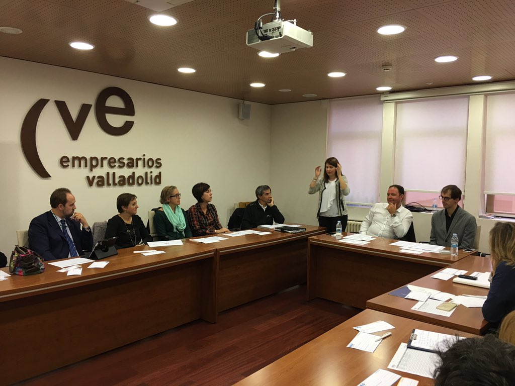 CEOEValladolid's tweet photo. Comienza la segunda sesión de información a empresas de #RedNetworking https://t.co/RgXimDaEix