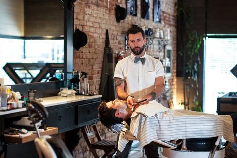 mitijera's tweet photo. La diferencia entre un estilista, un barbero y un peluquero.  https://t.co/p9NOuuOPOW https://t.co/lRYxT7vKes