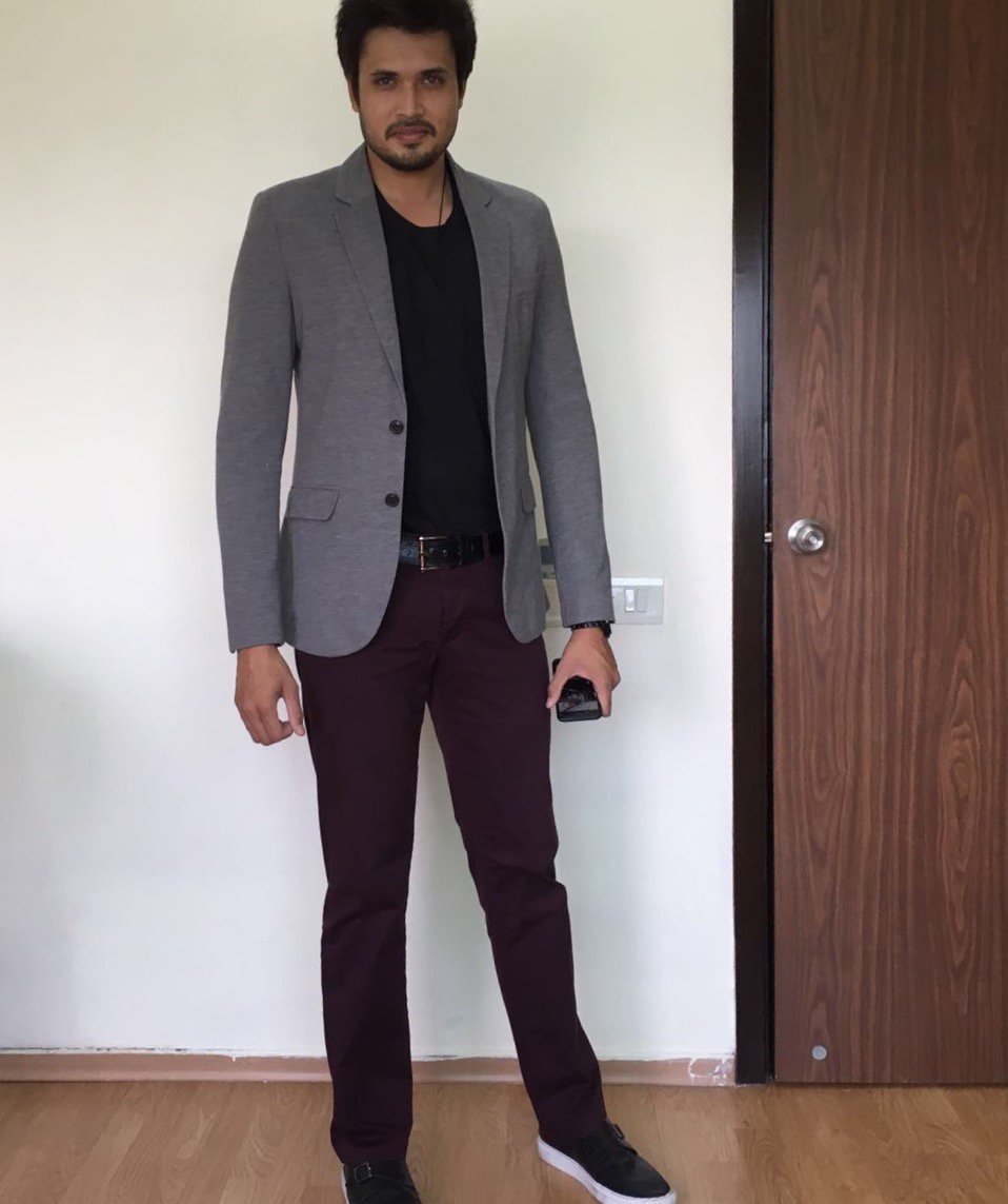IamChiragpatil's tweet photo. All set for the Music Launch of #Vazandar Styled by Amit Divekar https://t.co/aXdZ7KH0dB