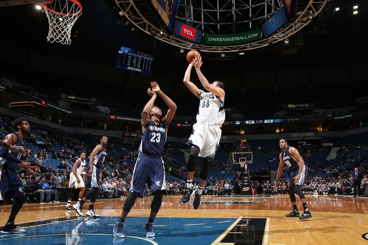 NbaYugobasket's tweet photo. ,@Bjelica88 (@Timberwolves) - 18 min, 8 pts, 2 reb, 1 ast, 3 stl in a win against @memgrizz (101:94). #nbaexyu #nbayugo #nbasrb #kosarka https://t.co/idurU4F54d
