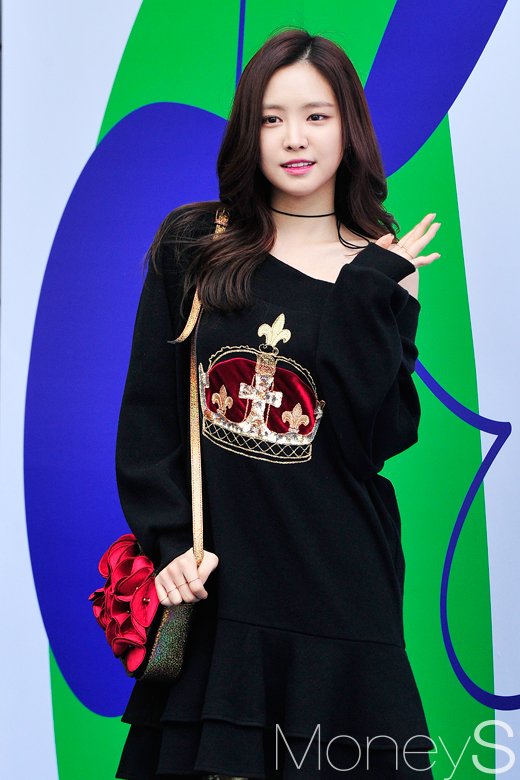 CvMH9NkVIAAqjVL.jpg:large