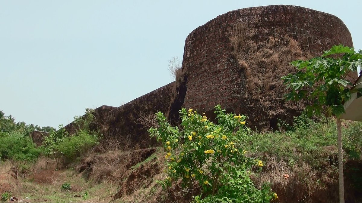 ourvoyager's tweet photo. #Chandragiri Fort
In the 17th century #Shivappa nayaka built this. https://t.co/wJJ4DaknwA