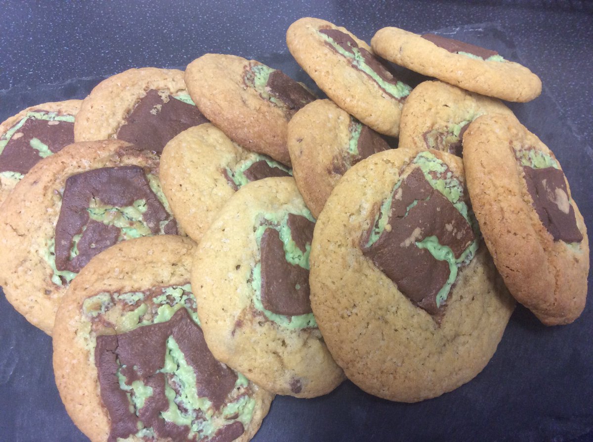 crouchst_bakes's tweet photo. Mint aero cookies #crouchstbakes https://t.co/9vA76AepSw