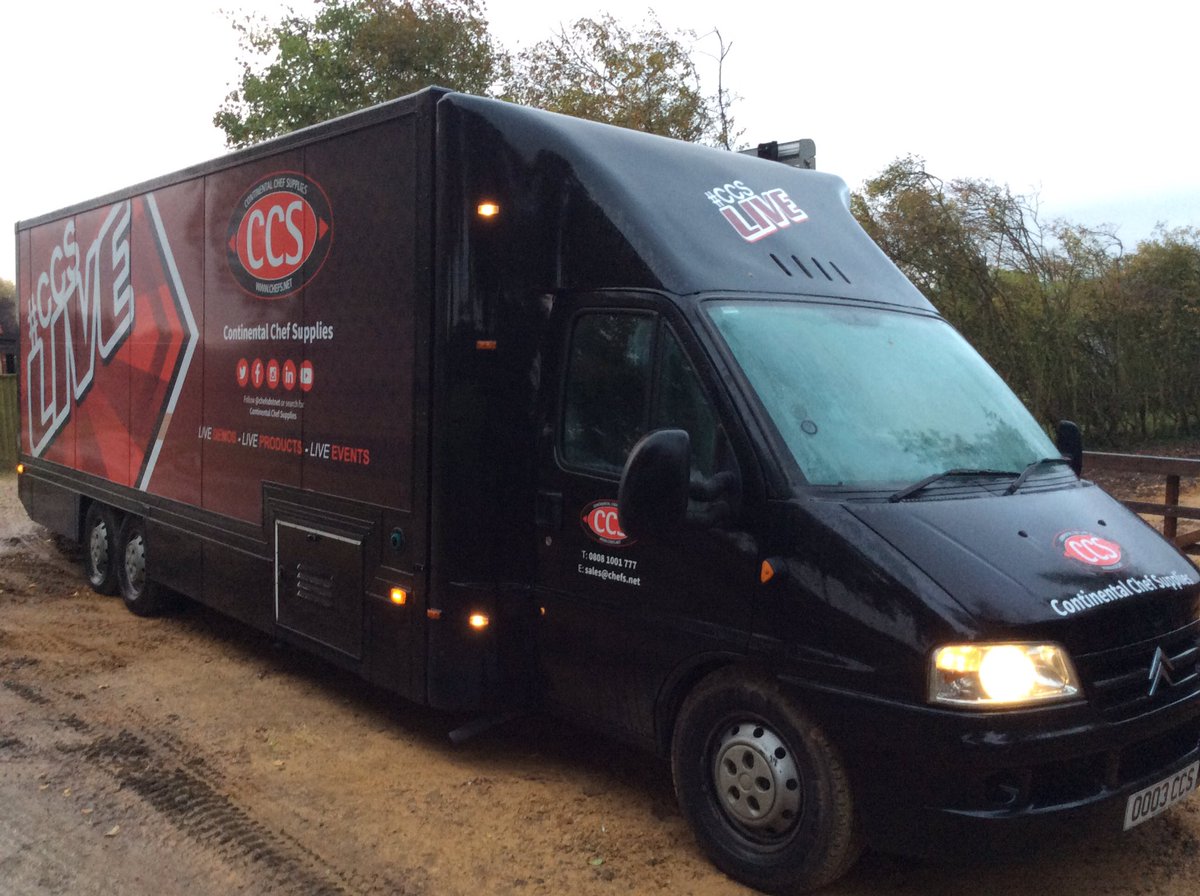 GingerParsons's tweet photo. My first time in this little Beauty! @chefsdotnet & @BunzlCatering & @BunzlLockhart On way to @SBUK_Events #NWD16 Hyde Park #ILikeTrucking https://t.co/RvbQjUuycz