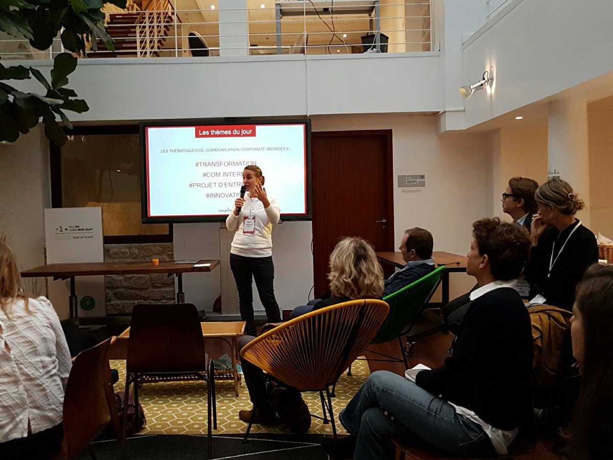 Azsoonas's tweet photo. Hackathon Meanings, c'est parti ! #hackathonMeanings #ParisPionnieres #Meanings https://t.co/HRHDz2wQrU