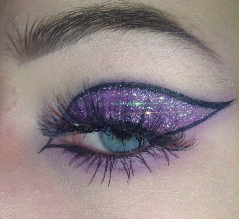 sprinkleofdolan's tweet image. PURPLE GLITTER 4OU INSPIRED EYE MAKEUP💜 @EthanDolan @GraysonDolan #4ou #DolanTwins #4OU