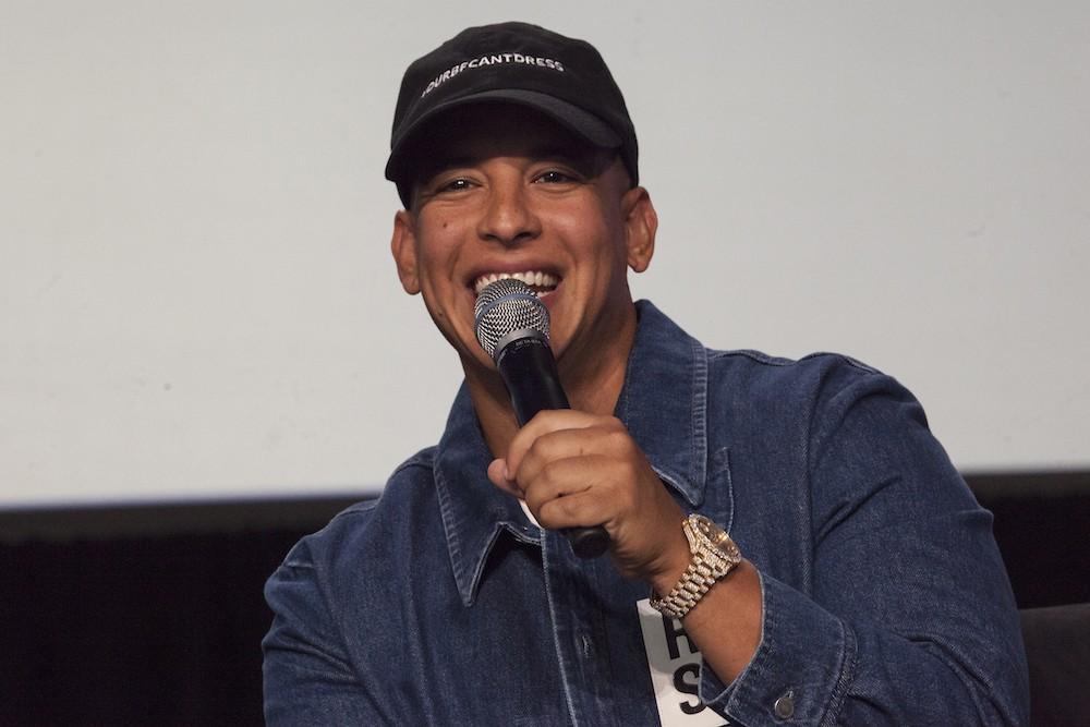 VibeMagazine's tweet photo. Daddy Yankee Becomes Allstate’s First Pop Artist Ambassador https://t.co/i3bCPGNij2 https://t.co/s8B4aZ7yxE
