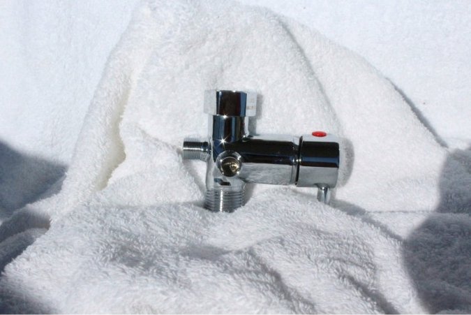 Keepsaaf's tweet image. Hot &amp;amp; cold water bidet in one box, DIY install. 
Unbeatable price only 89.99 CAD (70 US) – FREE SHIPPING
esafagroup.com