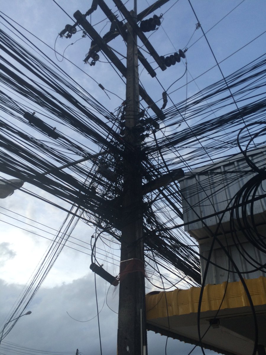 GLDorionAuthor's tweet photo. A common sight in Thailand - AKA by foreigners as "Thai spaghetti." https://t.co/zes7Ee6Cqj