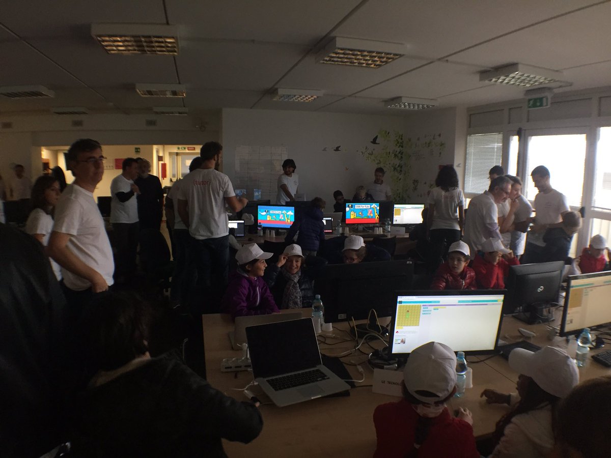 FacilityLive's tweet image. #Coding4KidsPV is about to start, are you ready? #CodeEU  #eskills #Codeweek #codeweek2016 Stay tuned!