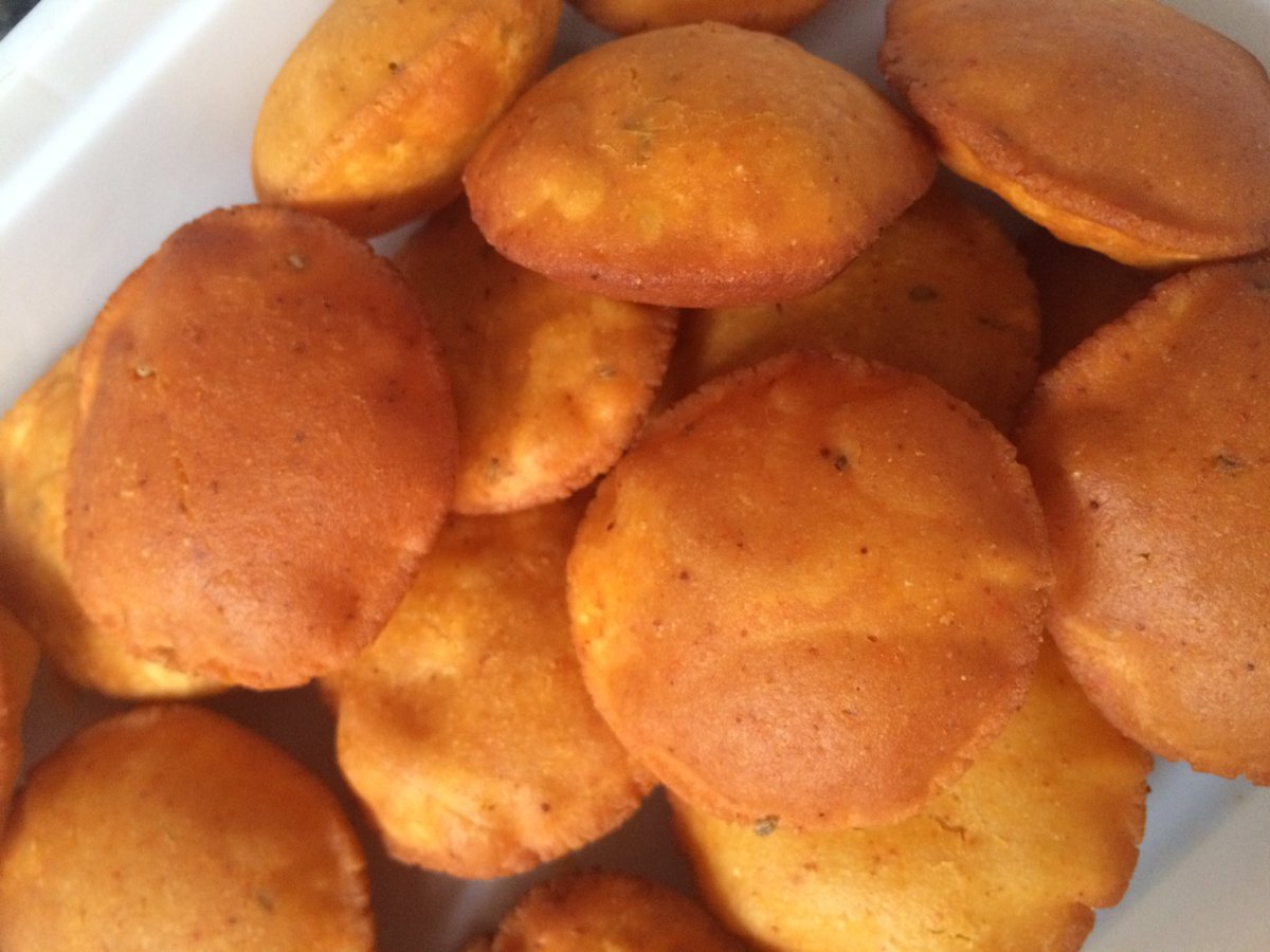 fingerNfork's tweet photo. #Diwali heading in #india! The special #snacks are appearing in households. #Thapda #diwalispecial #snacks #festivaltime #india #homemade https://t.co/W2H5kVERMy