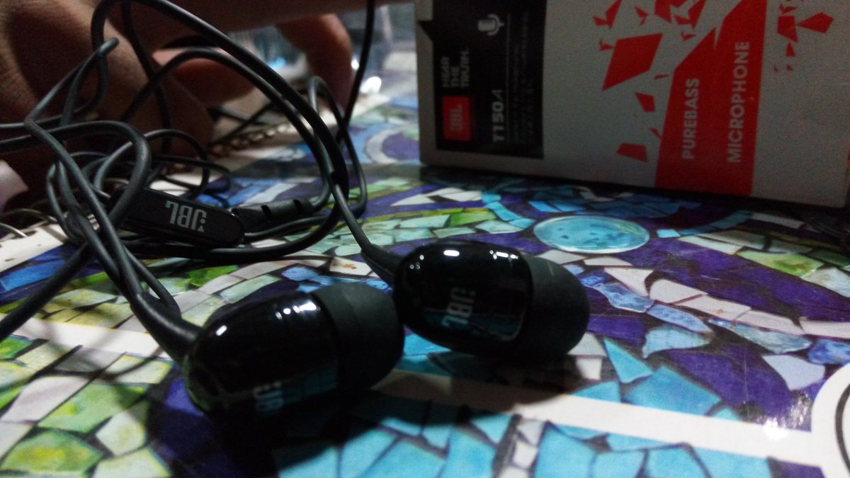 Fly_High002's tweet image. rcvd a fake product 4rm amazon
In4md dem 
but no 1 cares to provide me a genuine product 
TY @amazonIN seller selvir belim
#FakeAmazon
#JBL