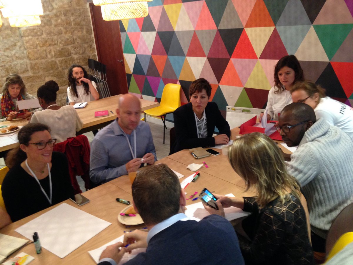 NicolasPetteau's tweet photo. En mode #hackathonMeanings avec @AgenceMeanings et @Groupe_LF https://t.co/81iexjFw0r