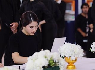 น้อมถวายอาลัยแด่ พระบาทสมเด็จพระปรมินทรมหาภูมิพลอดุลยเดช 🙏🏻💛