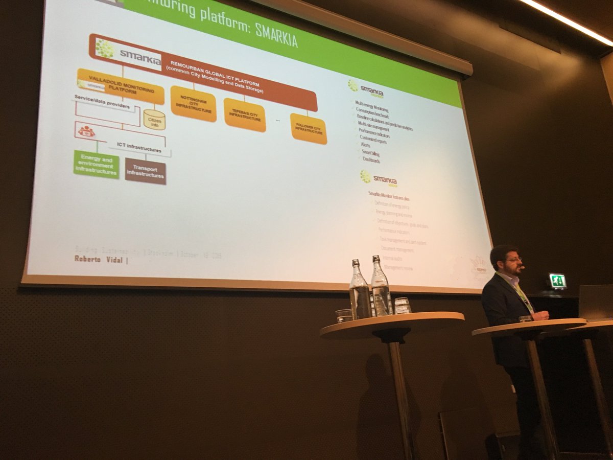 smarkia's tweet photo. Ayer en #BuildSust16 el caso de nuestra plataforma en la gestión energética del @AyuntamientoVLL para la #gestionenergetica y #smartcities https://t.co/9l89zSXJtb