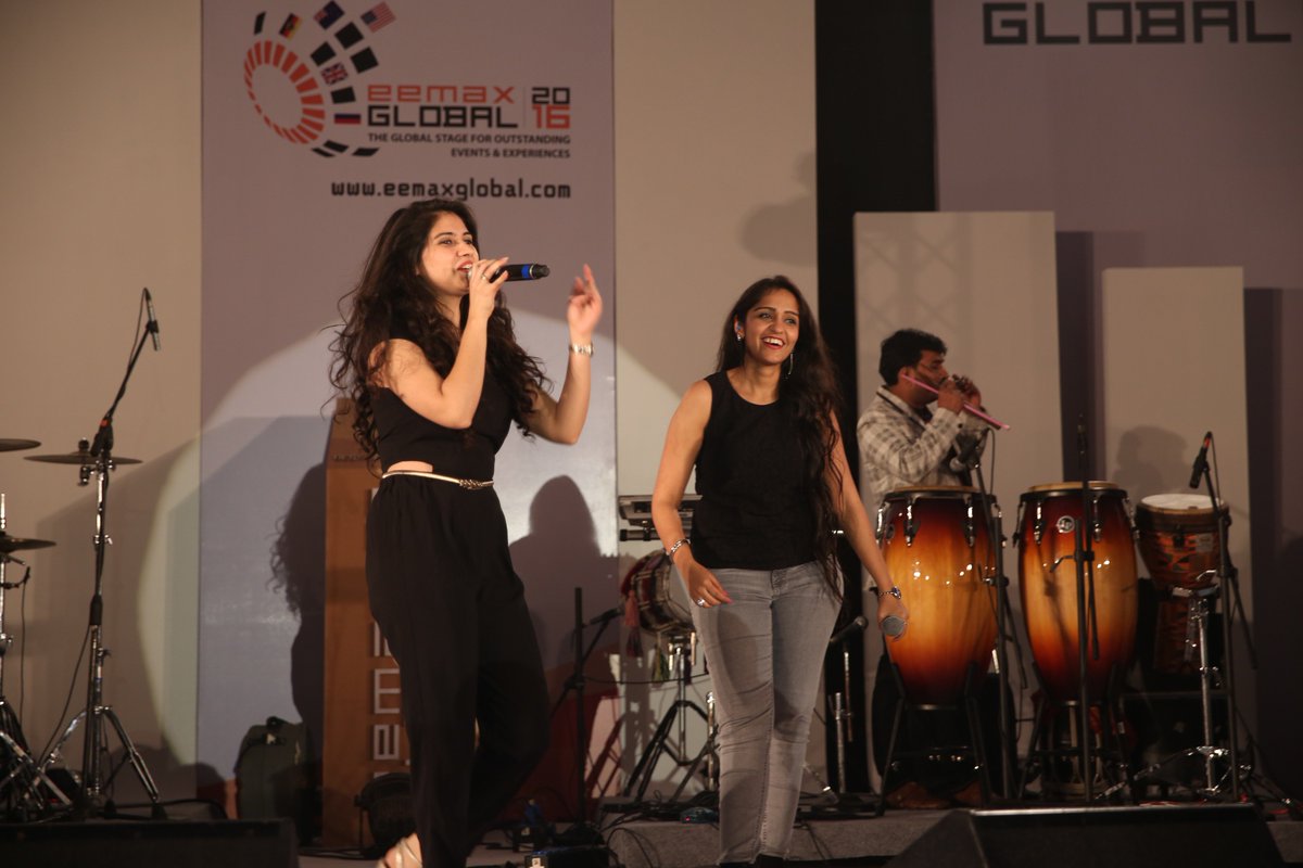OfficialTMTM's tweet photo. 3AM Performers #tmexclusive @AseesKaur, @shivangibhayana, @shashwatsingh93, @yashitaa_sharma, @Md_Irfan17 @aslidivyakumar at #EEMAXGLOBAL https://t.co/b5qh63juyd