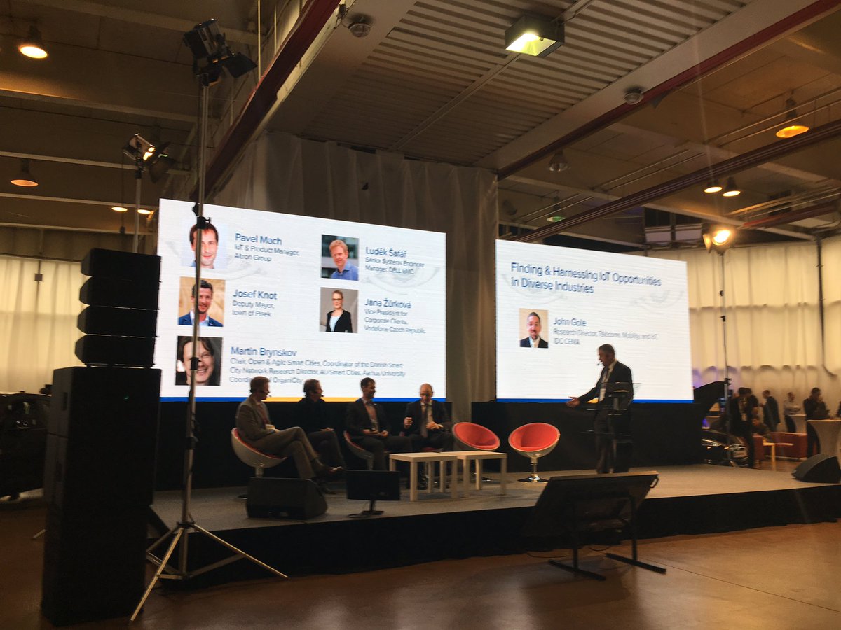 Biggest challenge: for Smart City is collaboration <a href="/brynskov/">Martin Brynskov</a> #IDCIOTFORUM2016